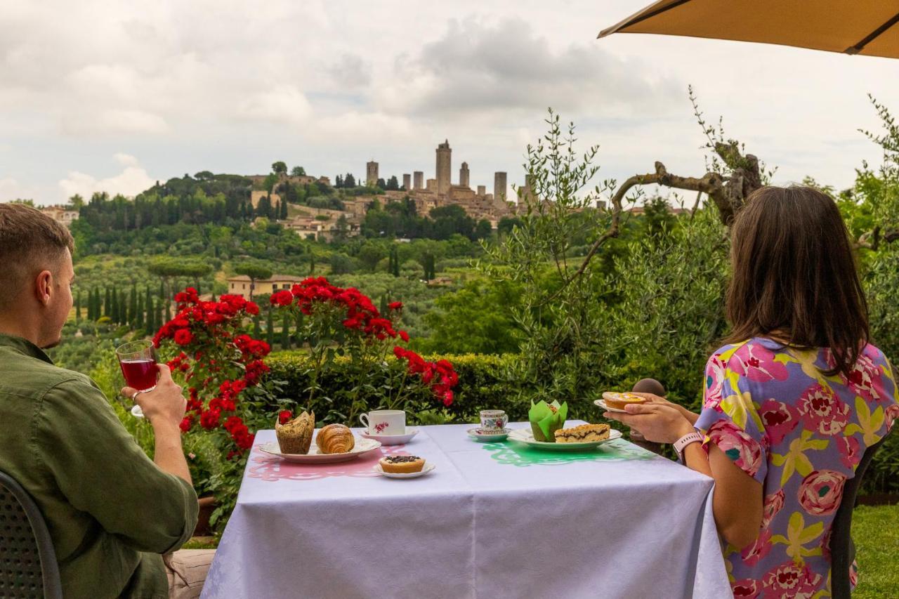 B&B La Cornice San Gimignano Luaran gambar