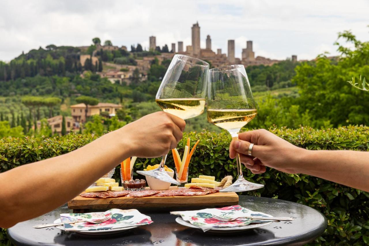 B&B La Cornice San Gimignano Luaran gambar