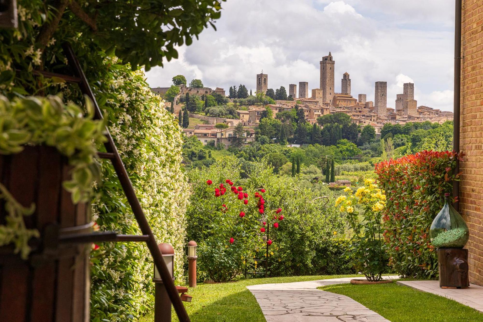 B&B La Cornice San Gimignano Luaran gambar